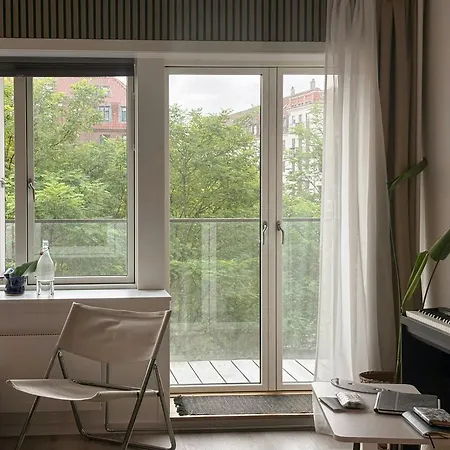 Light Flat On Islands Brygge With Balcony Lejlighed