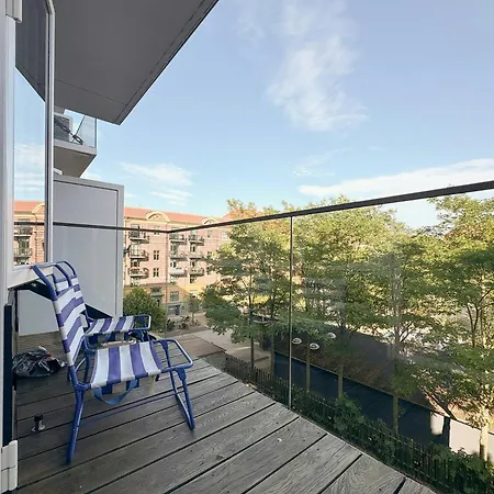 Light Flat On Islands Brygge With Balcony *